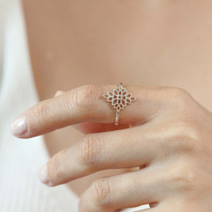 טבעת בלה נקודות עלים