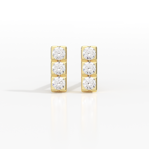 עגיל צמוד עם שלושה יהלומים