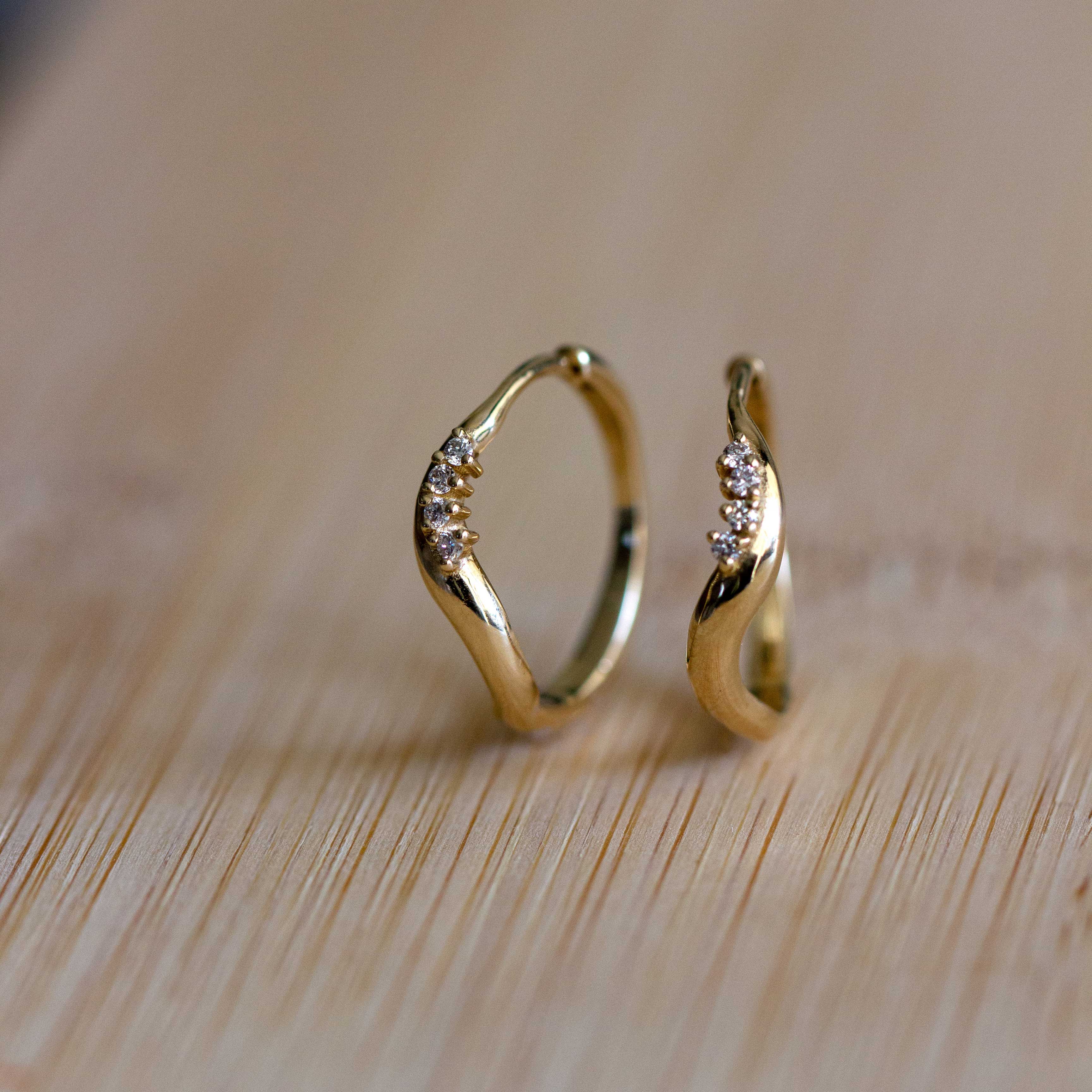 עגילי חישוק הליה