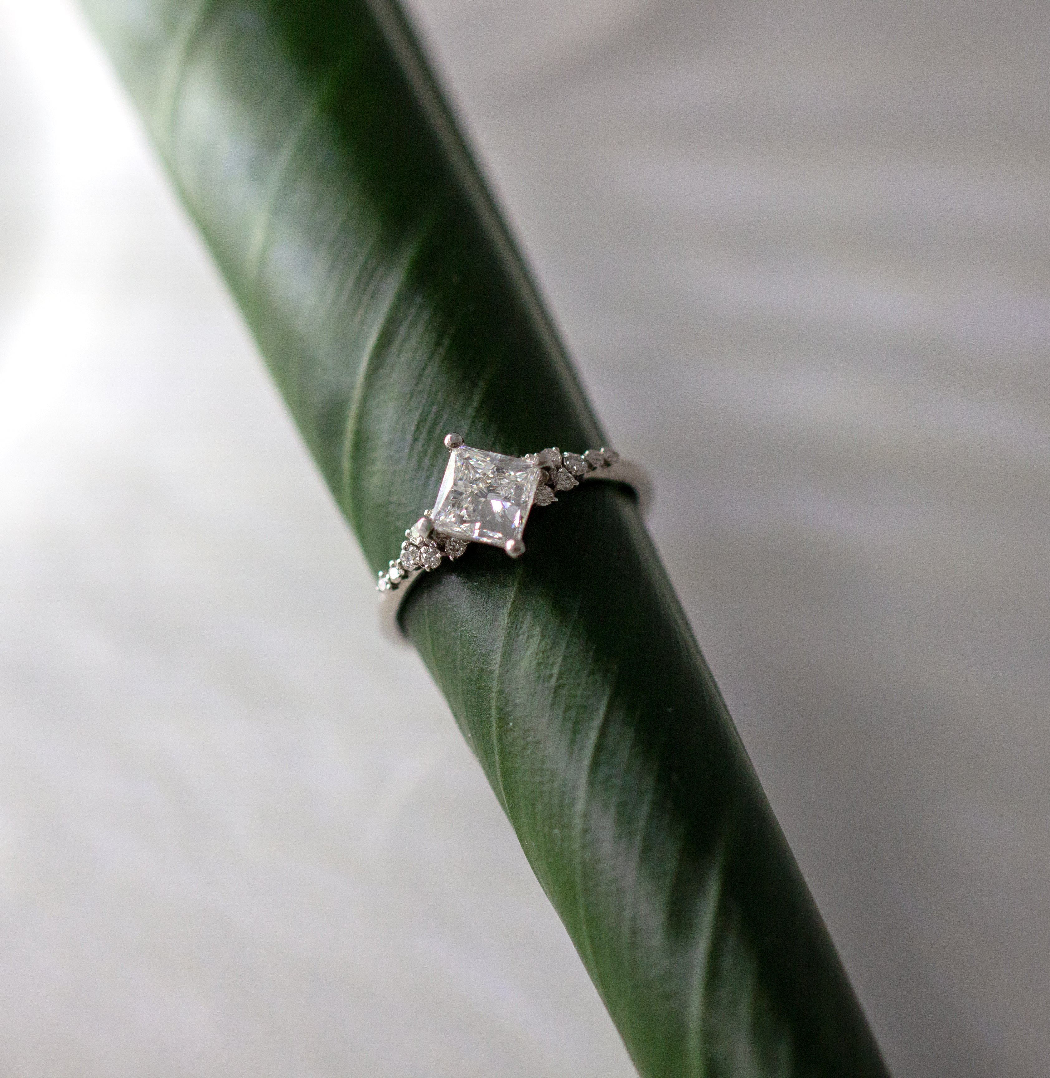 טבעת זהב ויהלומים פרינסס