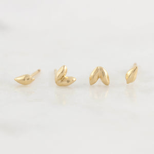 עגילי שני עלים מזהב