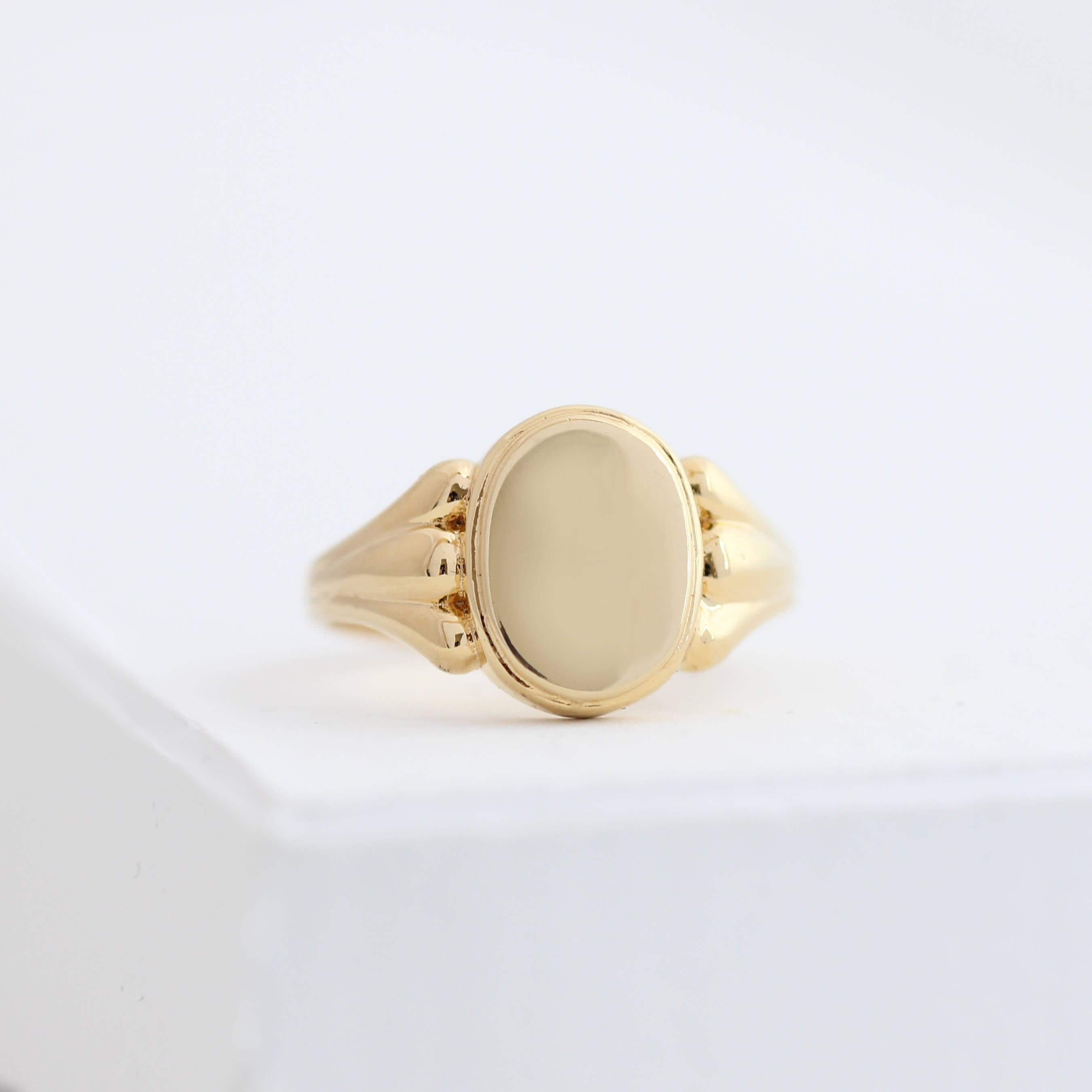 טבעת חותם זהב bold