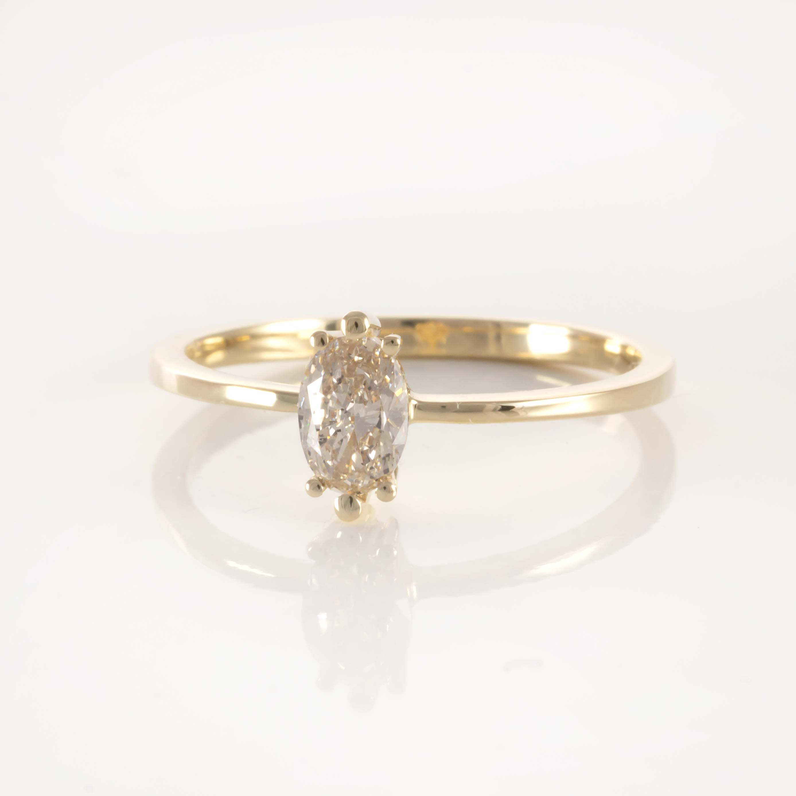 טבעת אמיליה יהלום שמפניה